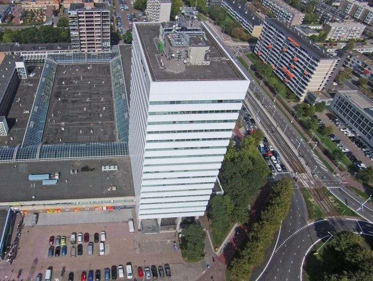 Piet-van-Dommelenhuis-Churchilllaan-11-Utrecht