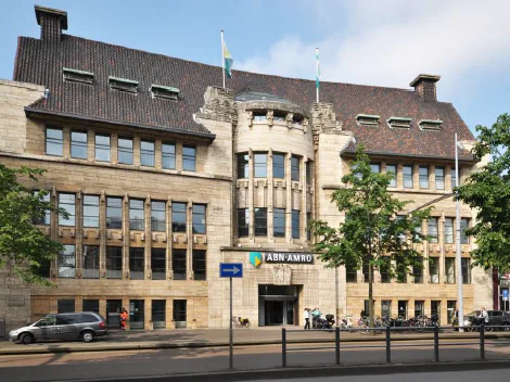 Kneuterdijk 8 Den-Haag