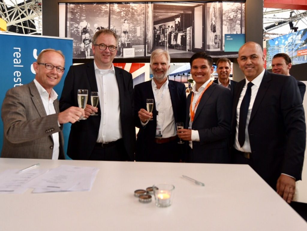 Syntrus Achmea en Klok tekenen overeenkomst