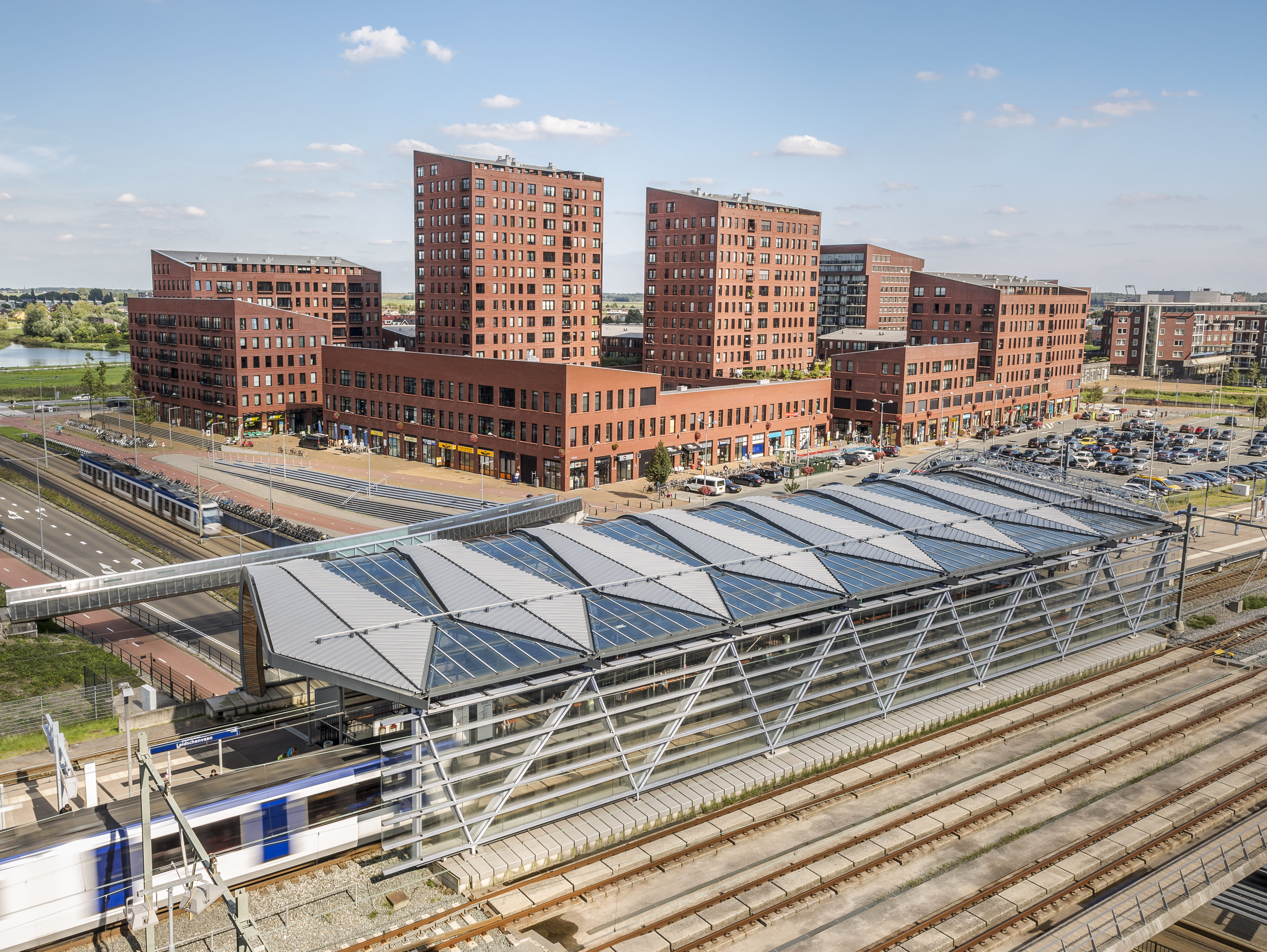 Winkelcentrum-_t-Hoge-Veen-in-Den-Haag