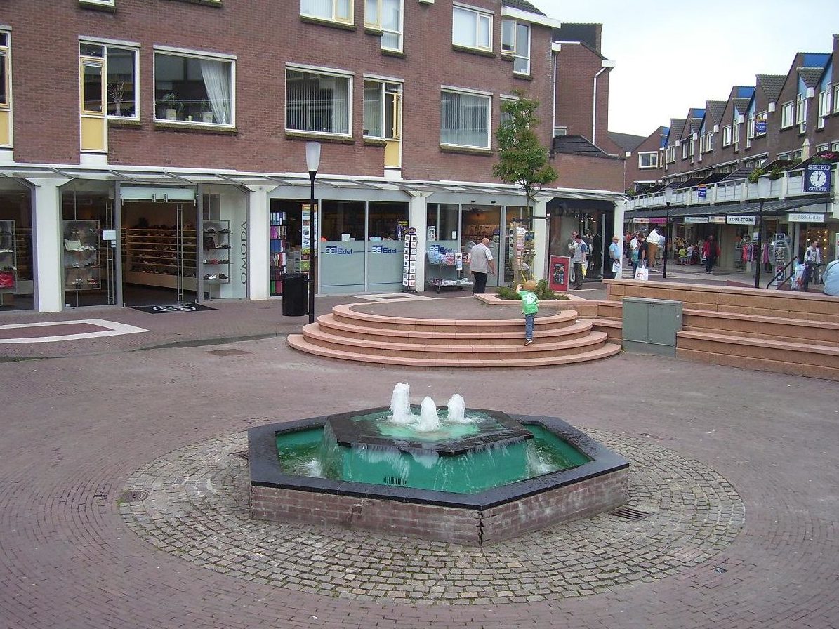 winkelcentrum-Struytse-Hoek-in-Hellevoetsluis-nw