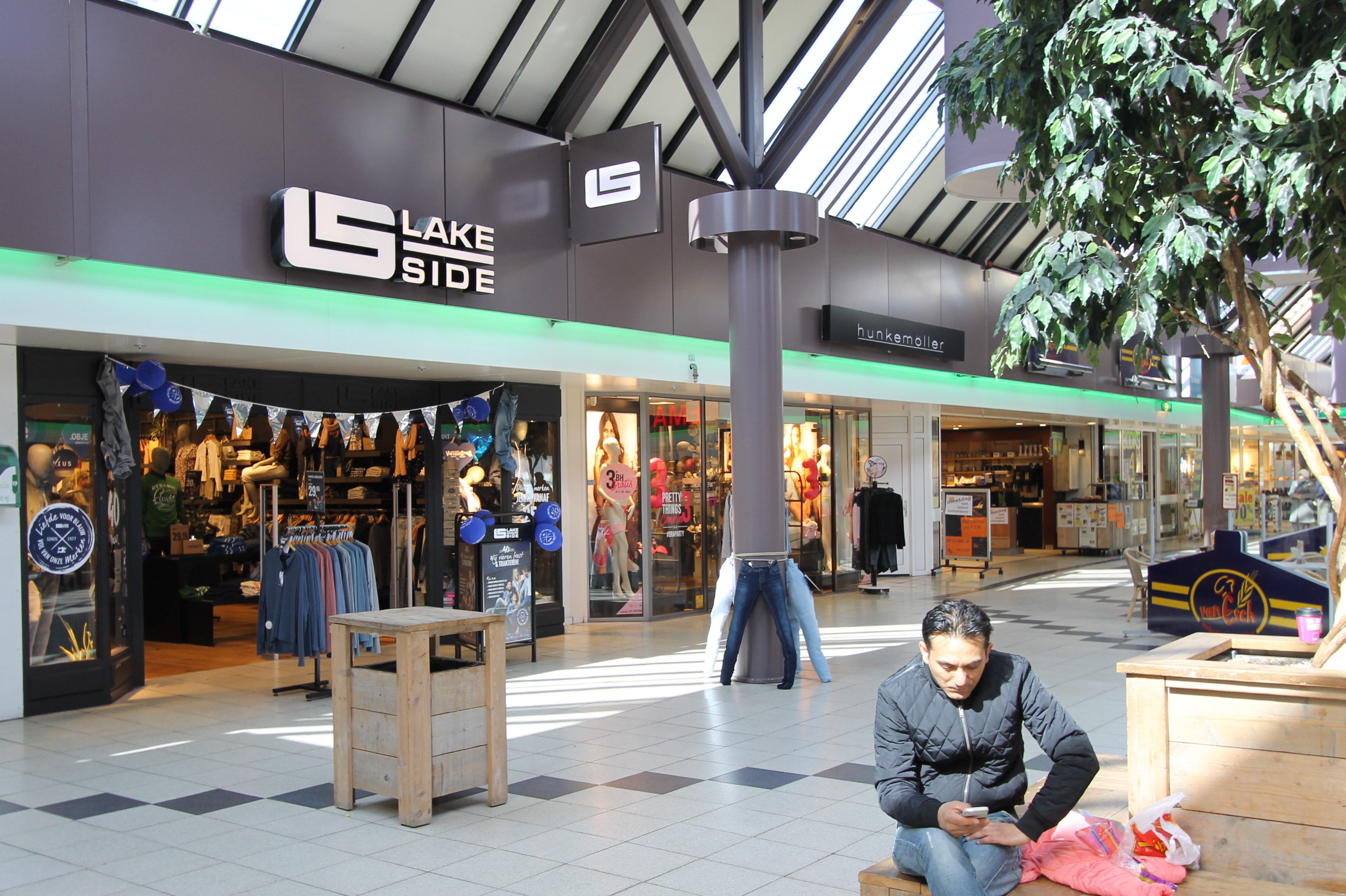 Dierenriemstraat150-in-winkelcentrum-Paddepoel-Groningen