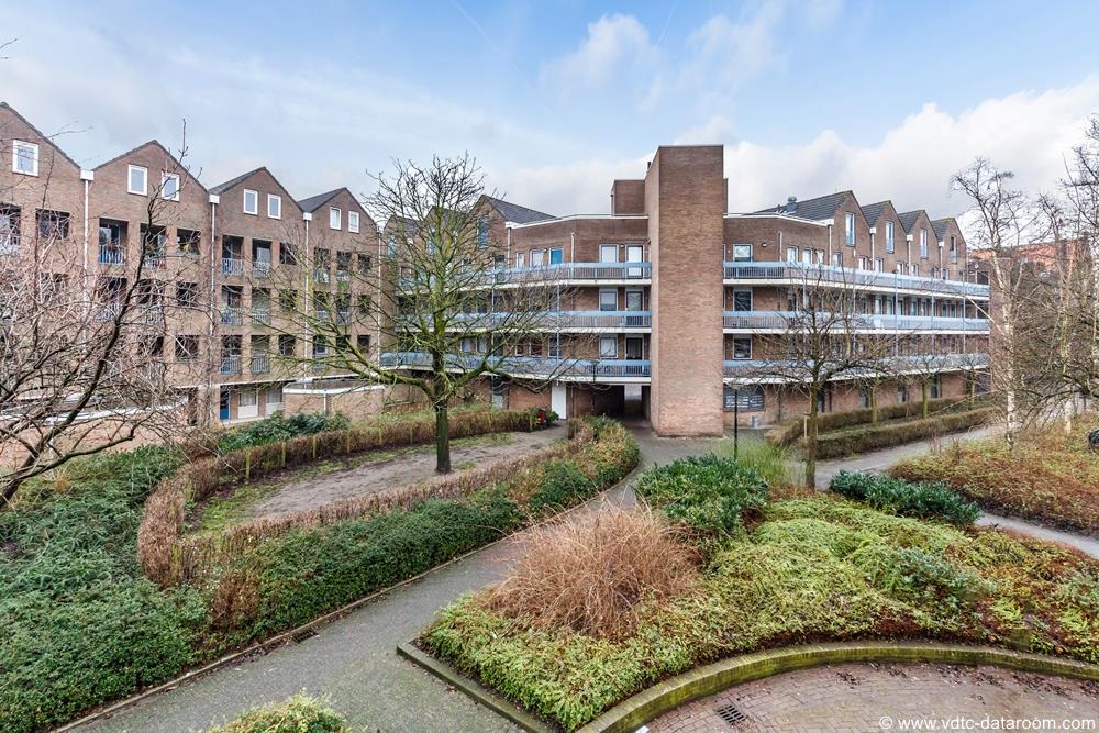 Dordrecht-Grote-Markt-De-Waag-Varkenmarkt-achter