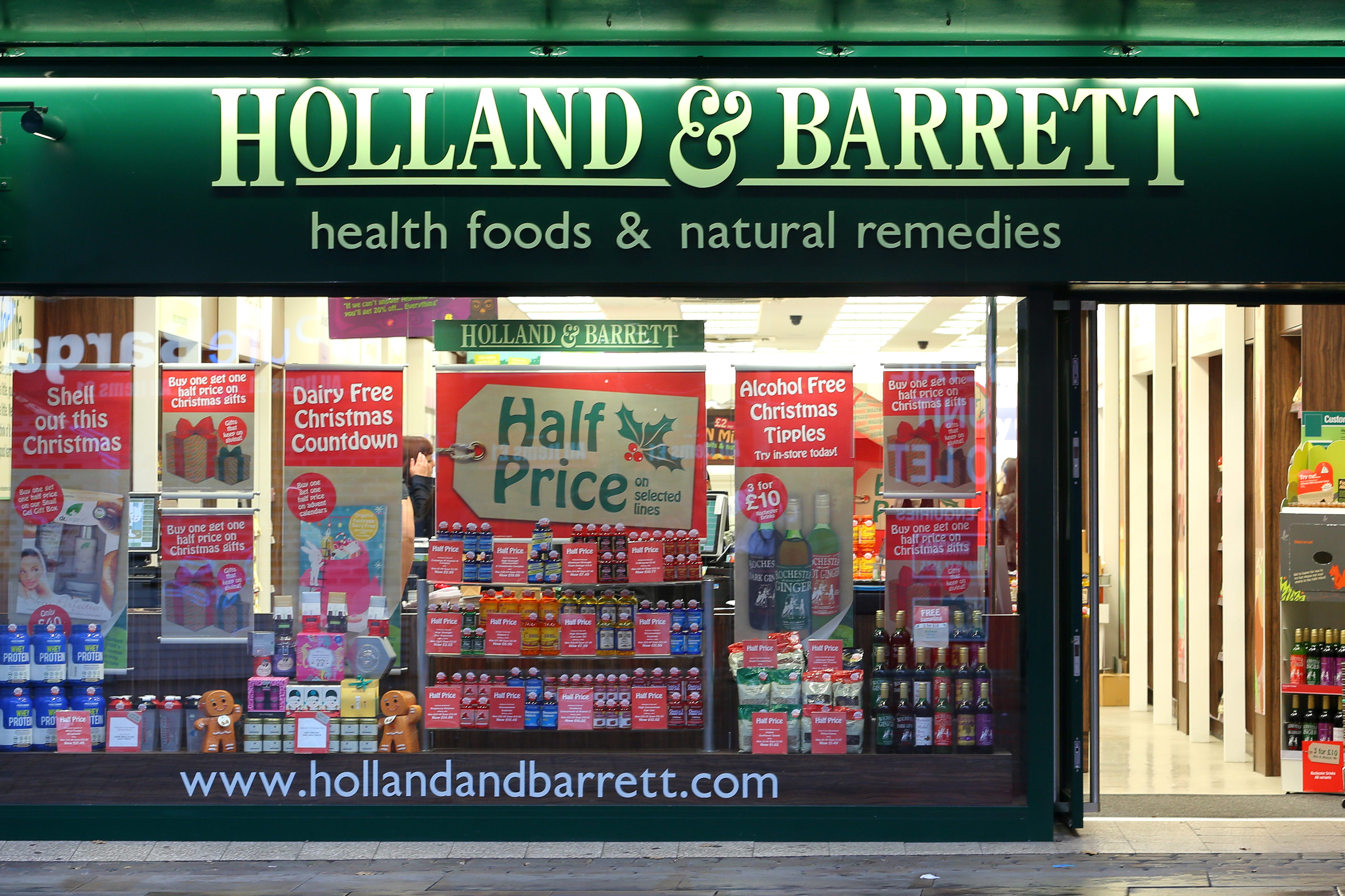 Holland-Barrett-winkel-in-het-Britse-Manchester Picture by Dave Thompson