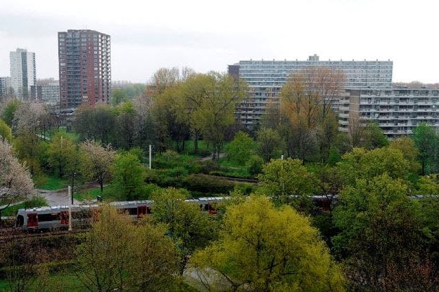 Woontorens aan de Cordell Hullplaats in Rotterdam