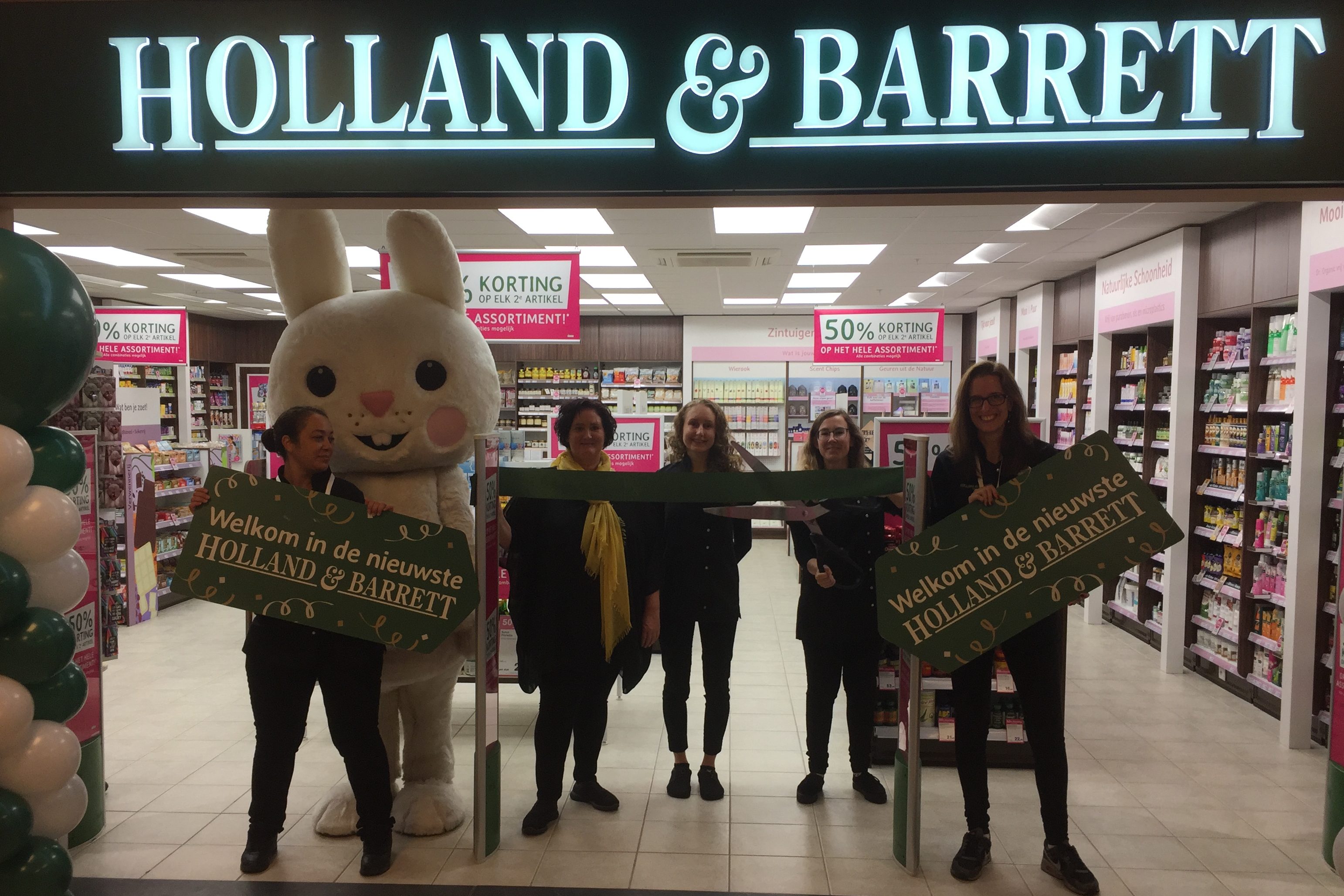 Winkelketen Holland Barrett heeft 15 juli in Bison Shopping Center in Maarssen zijn 206e winkel in de Benelux geopend.