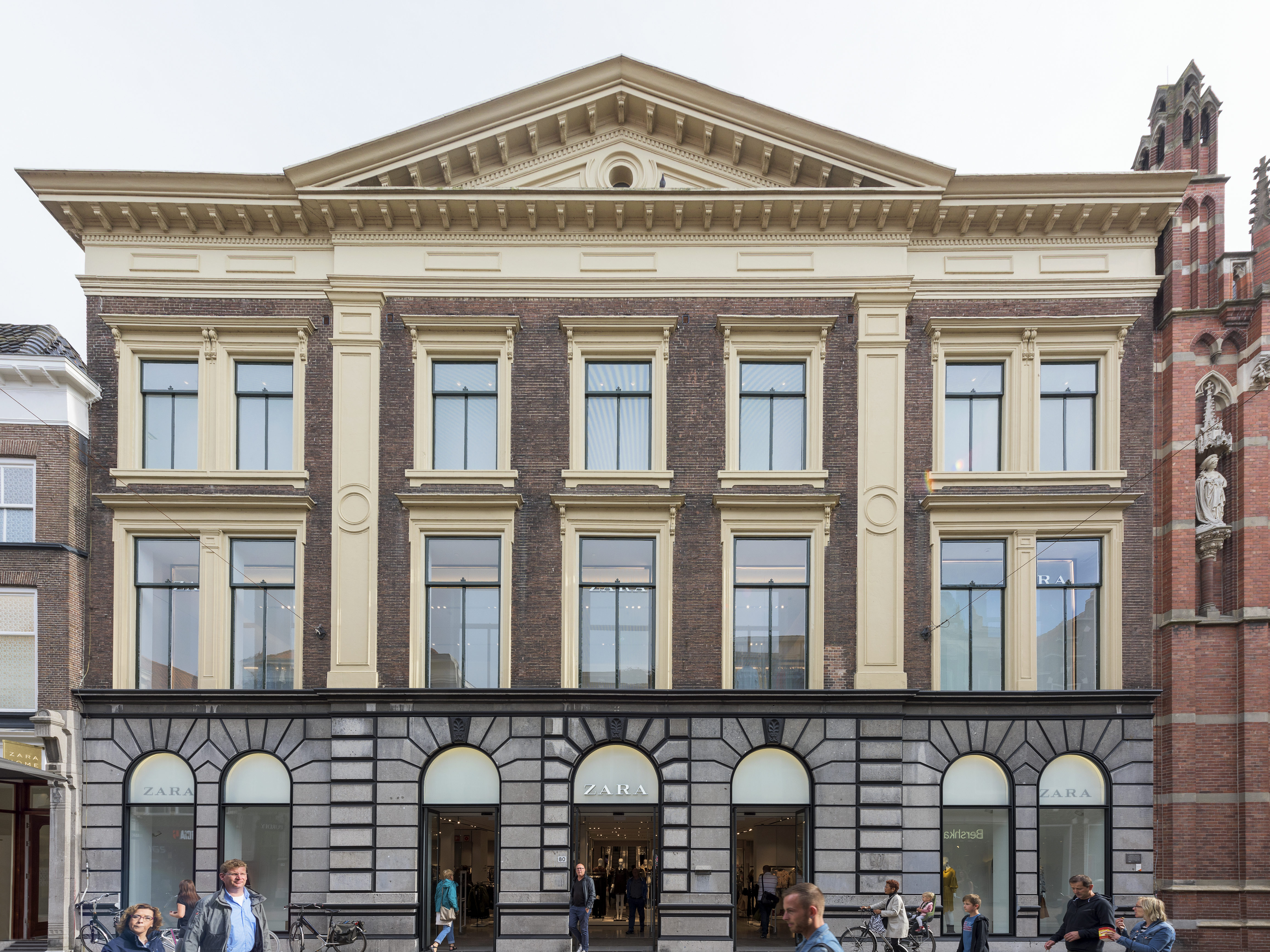 Zara-Diezerstraat-Zwolle