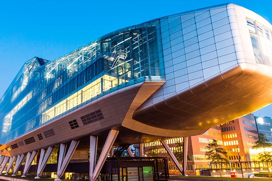 Amsterdam Zuidas Infinity