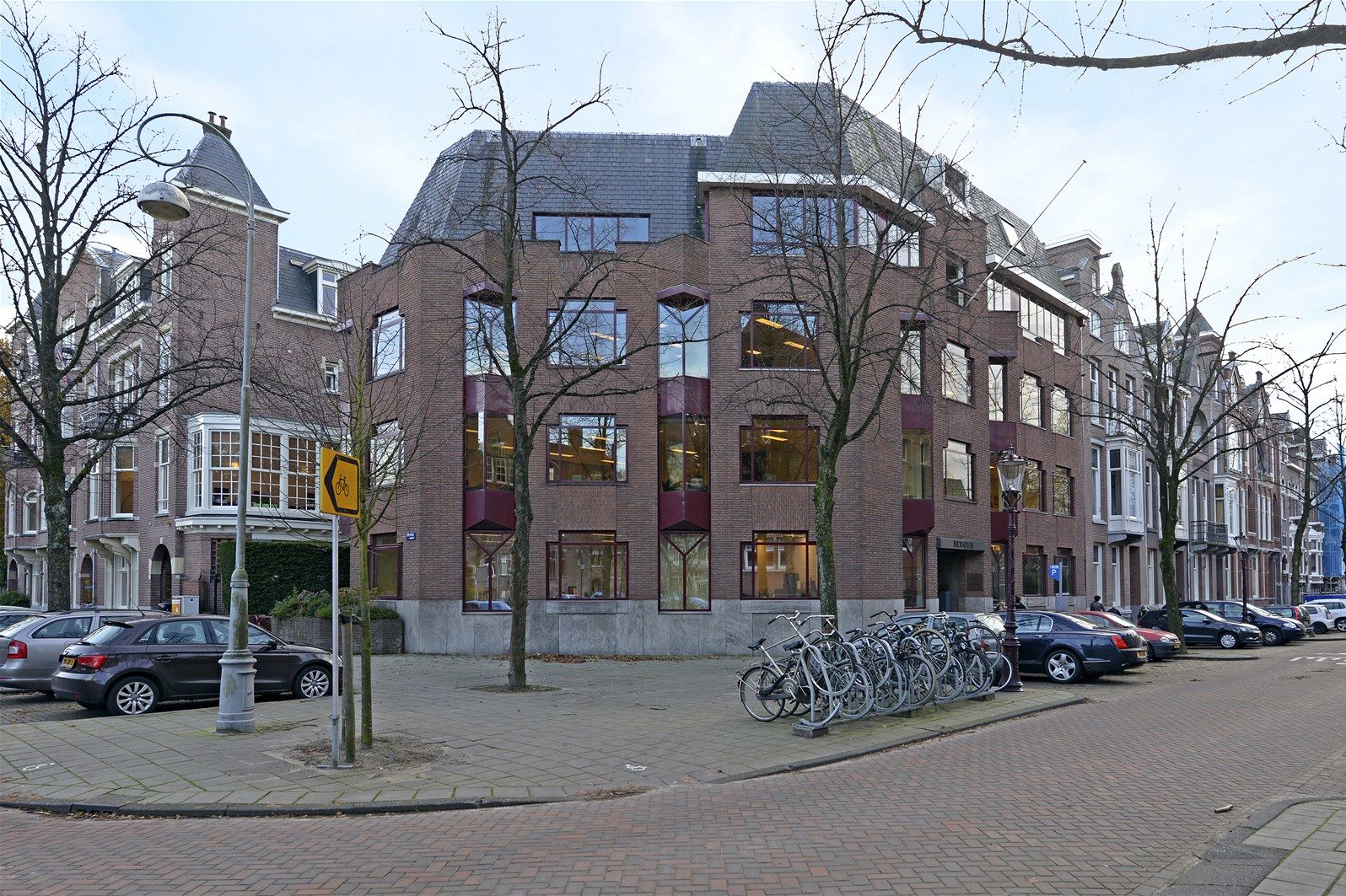 Oranje Nassaulaan 21, Amsterdam