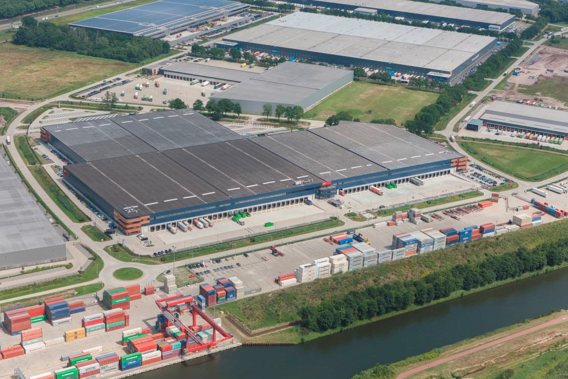 Distriport Tilburg op bedrijventerrein Vossenberg West II 