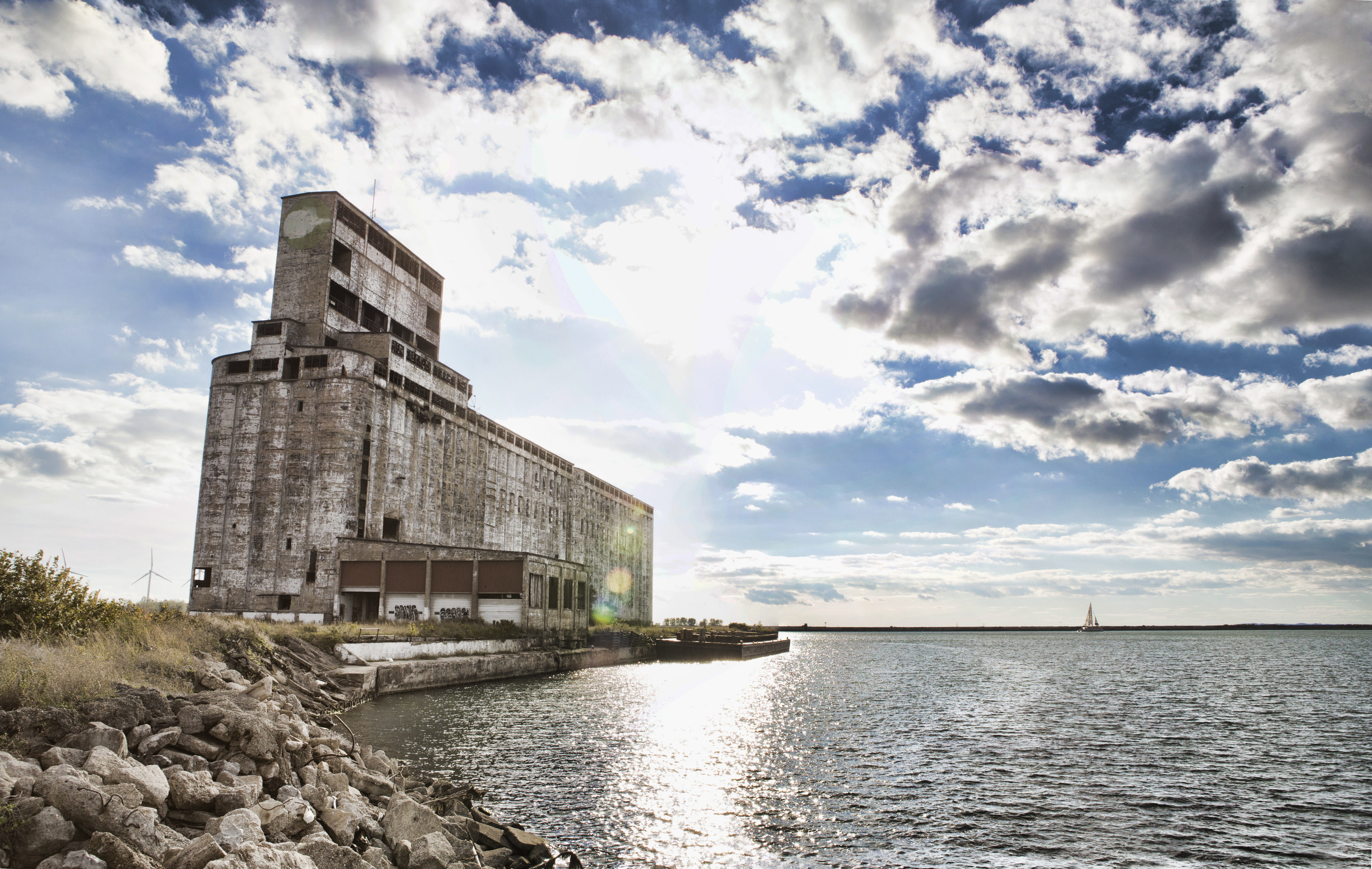 Leegstaand bedrijfsgebouw