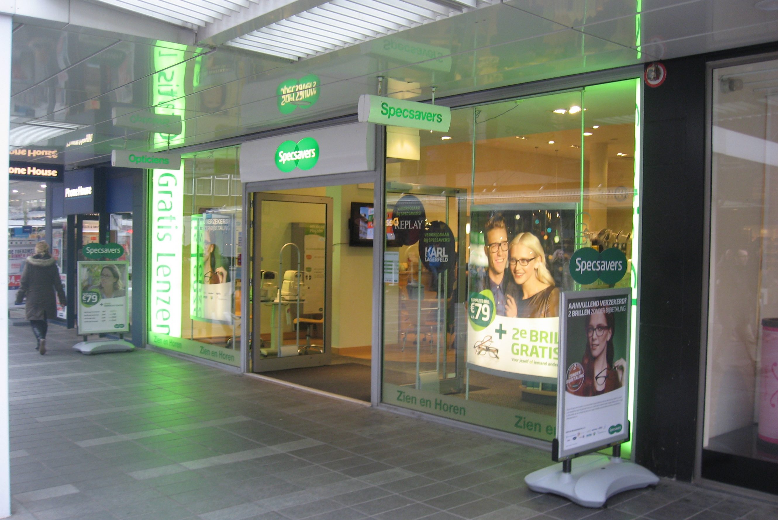 Aan de Lijnbaan 73 in Rotterdam was eerder Specsavers gevestigd