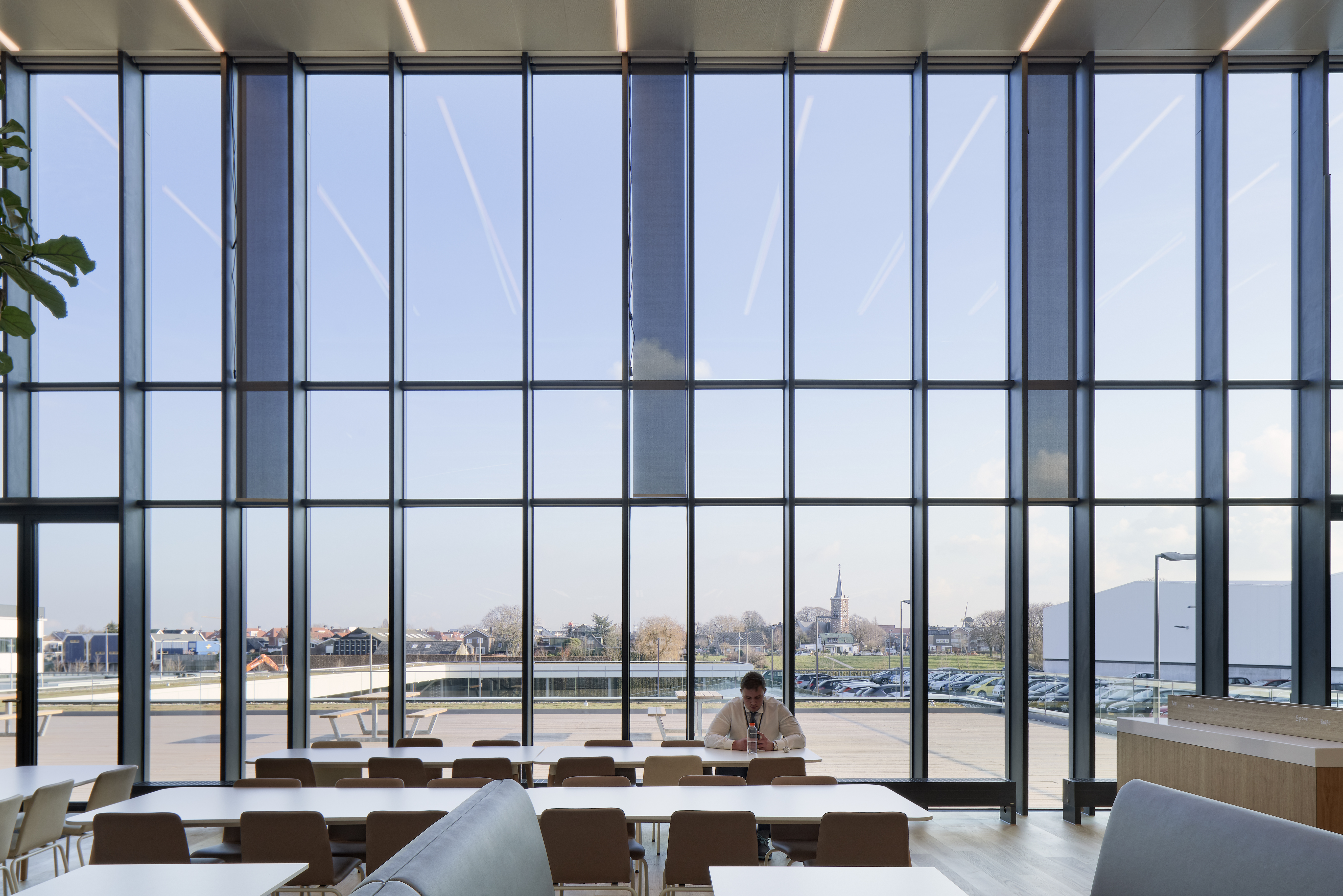 Expeditors International, Naritaweg 1, Rozenburg