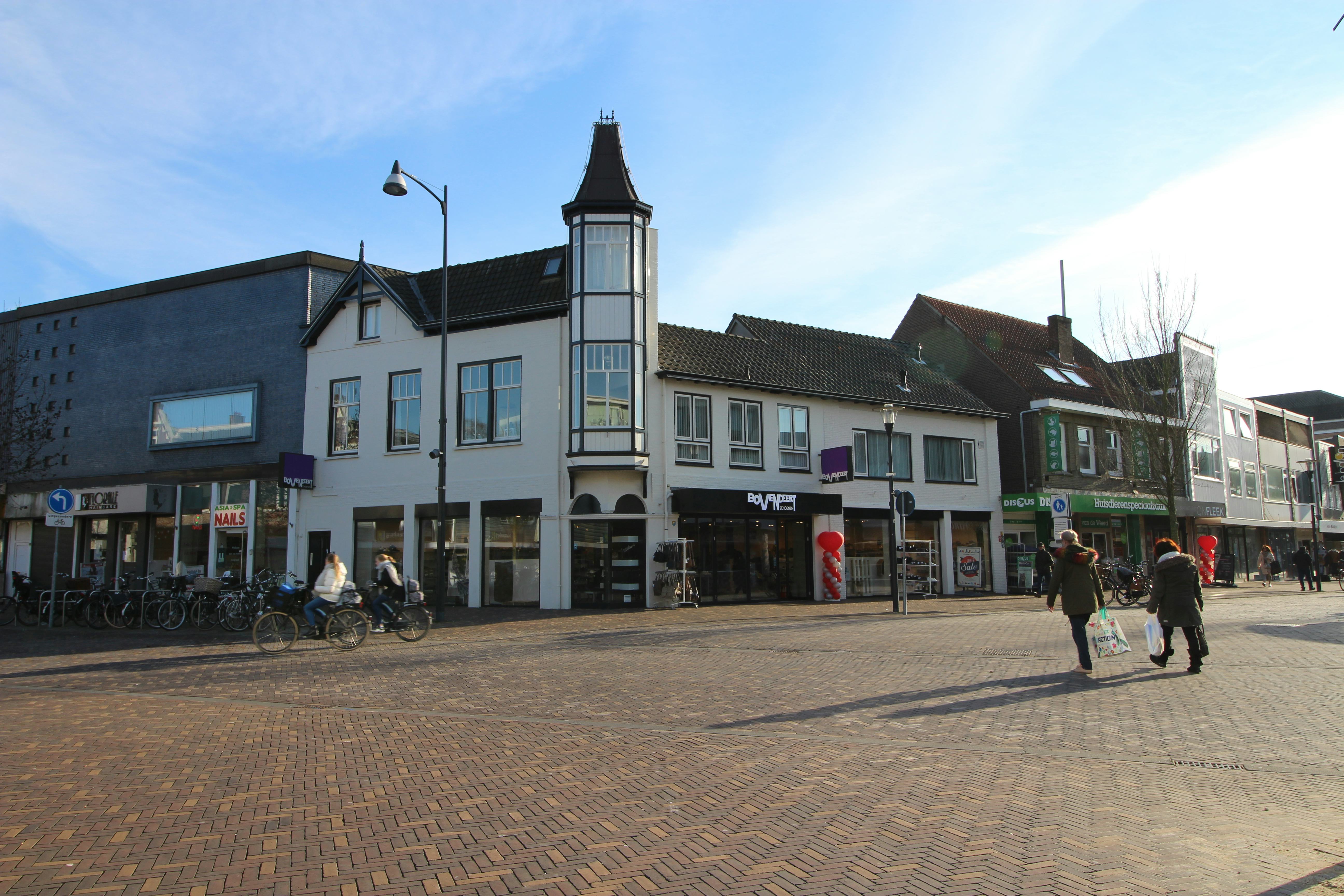 Hoofdstraat 102, Veenendaal