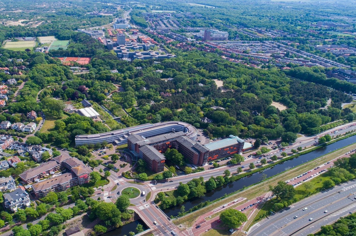 Plesmanweg 1-6, Den Haag