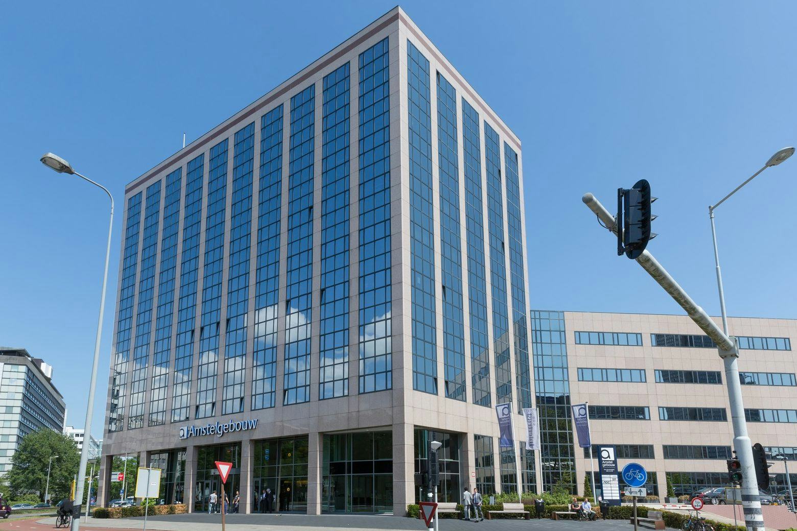 Barings koopt Amstelgebouw voor 100 miljoen