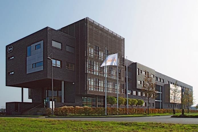 De Poort, Beneluxlaan 2a in Woerden