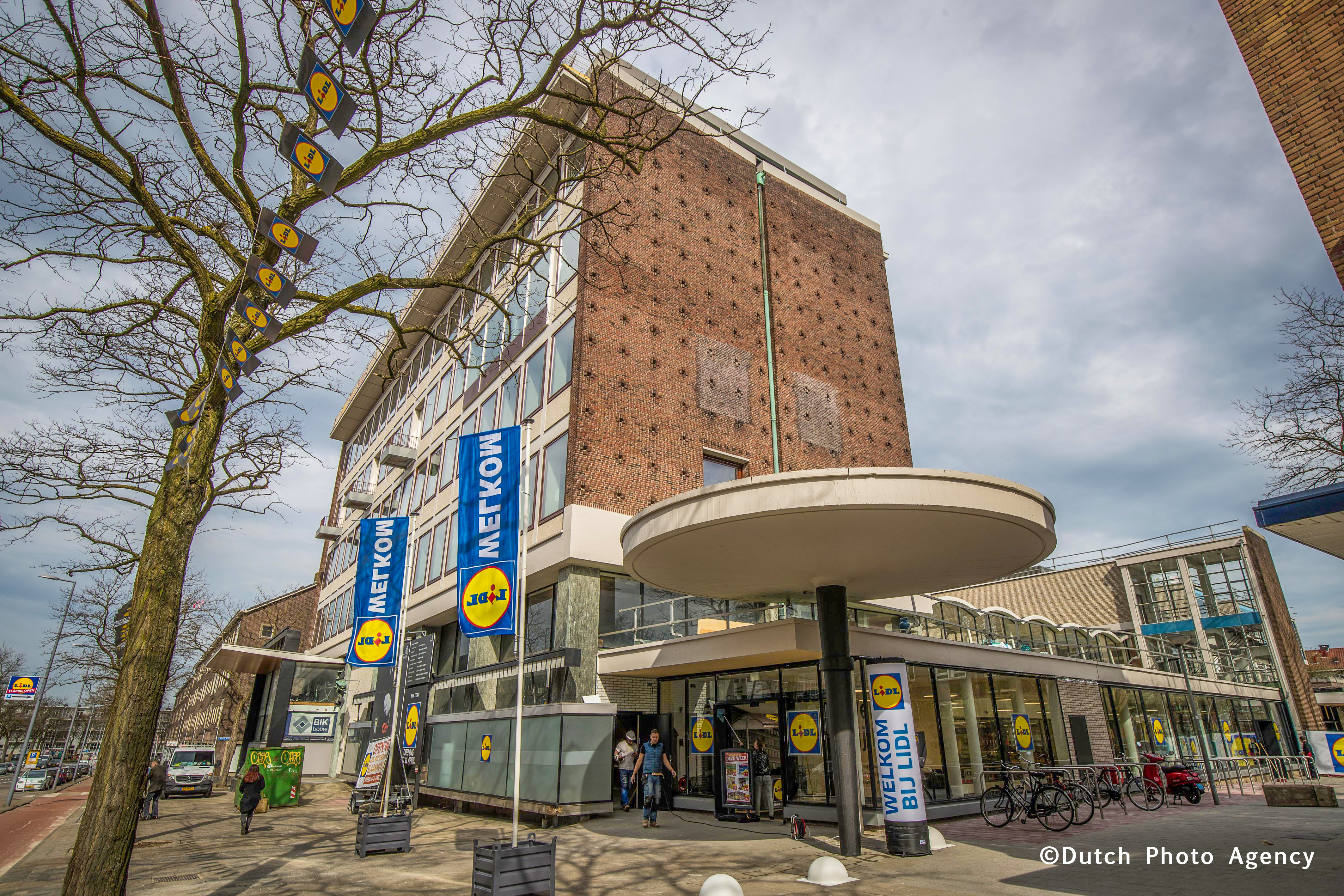 Lidl opent deuren in Rotterdams Slaakhuys