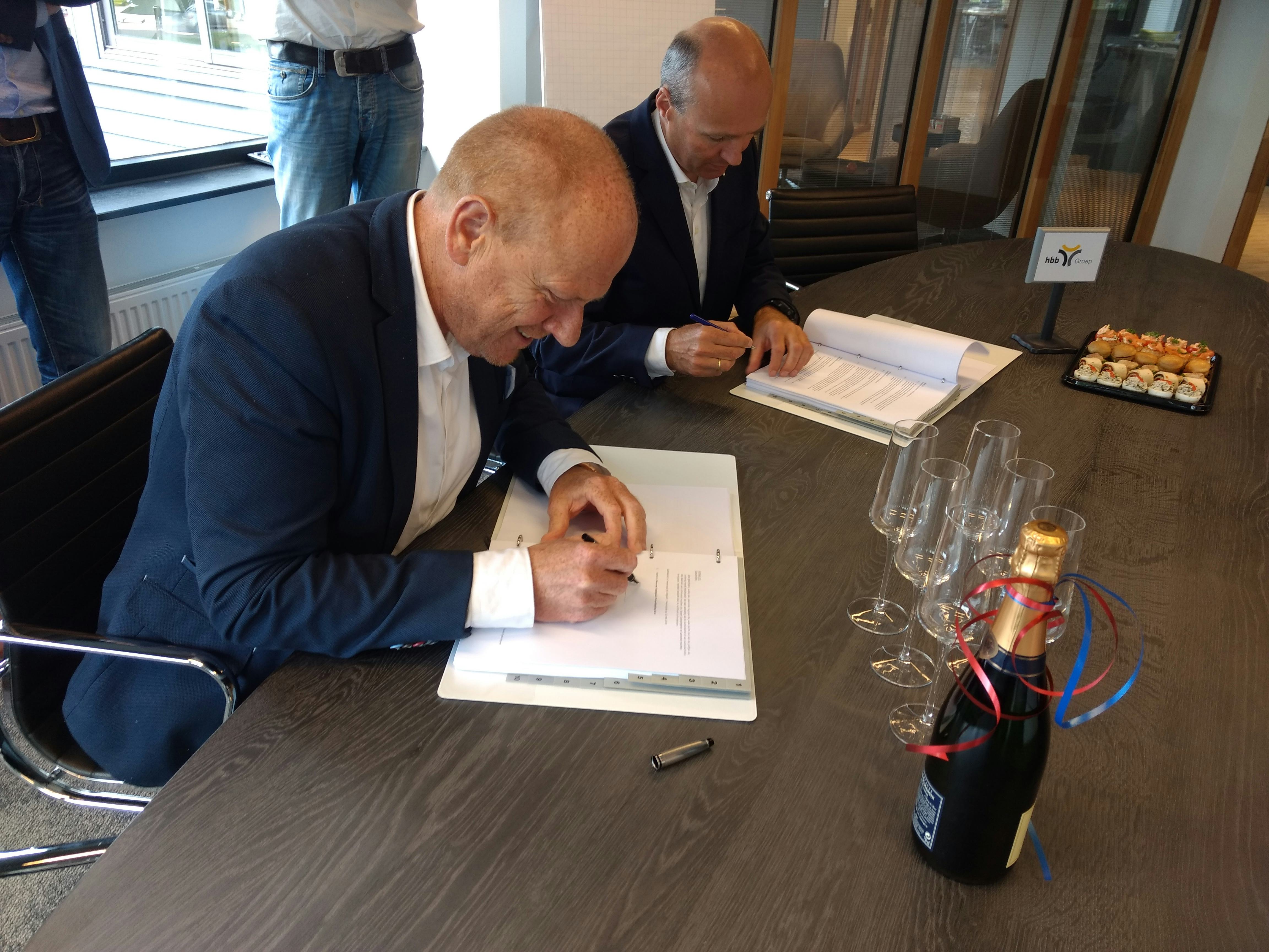 Directeur Jan Heeremans van Hoorne Vastgoed en directeur Martijn van de Poll, van HBB Groep