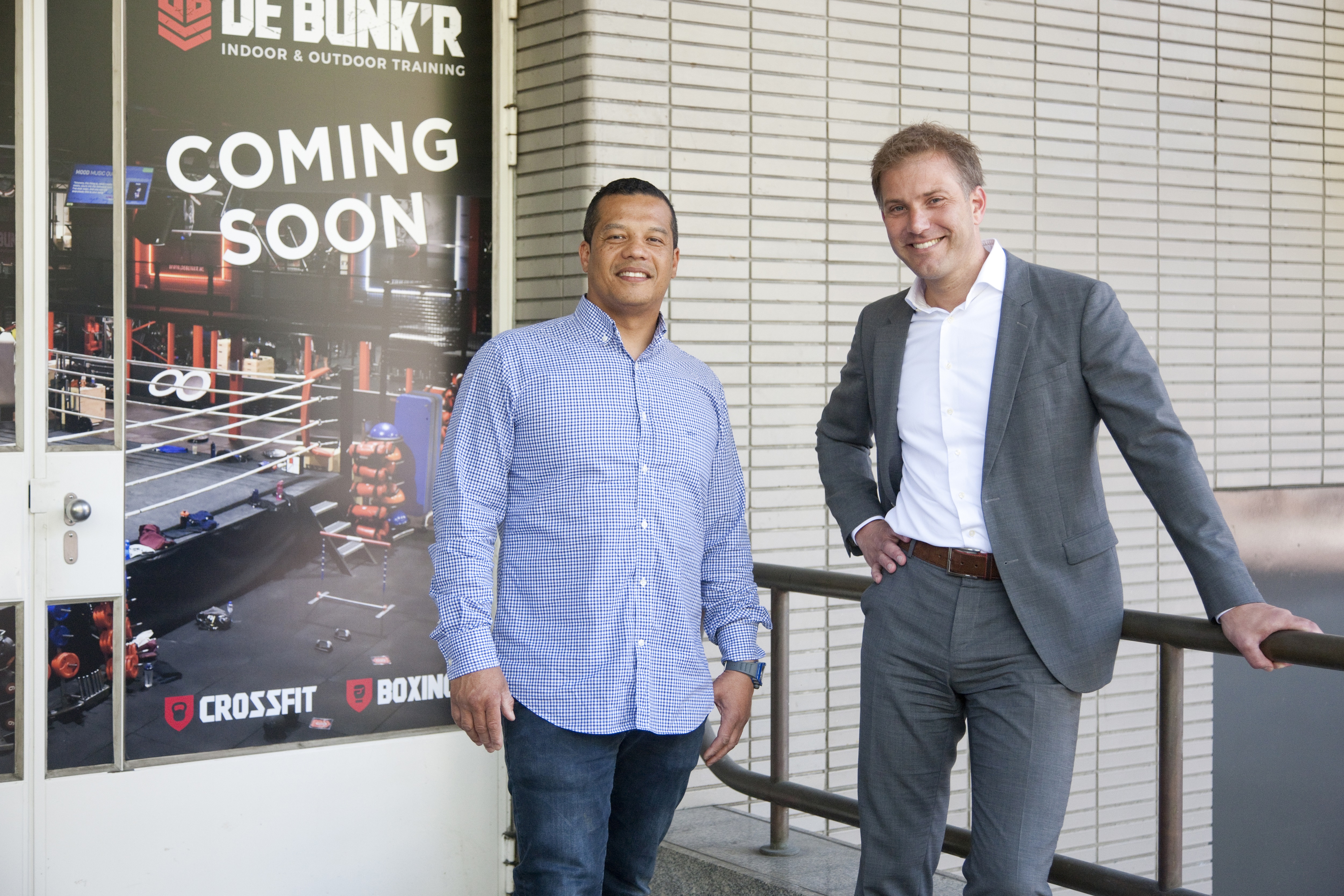 Sportschooleigenaar Milton Tjon a Loi (links) en senior asset manager Jan-Willem Kos van Bouwinvest