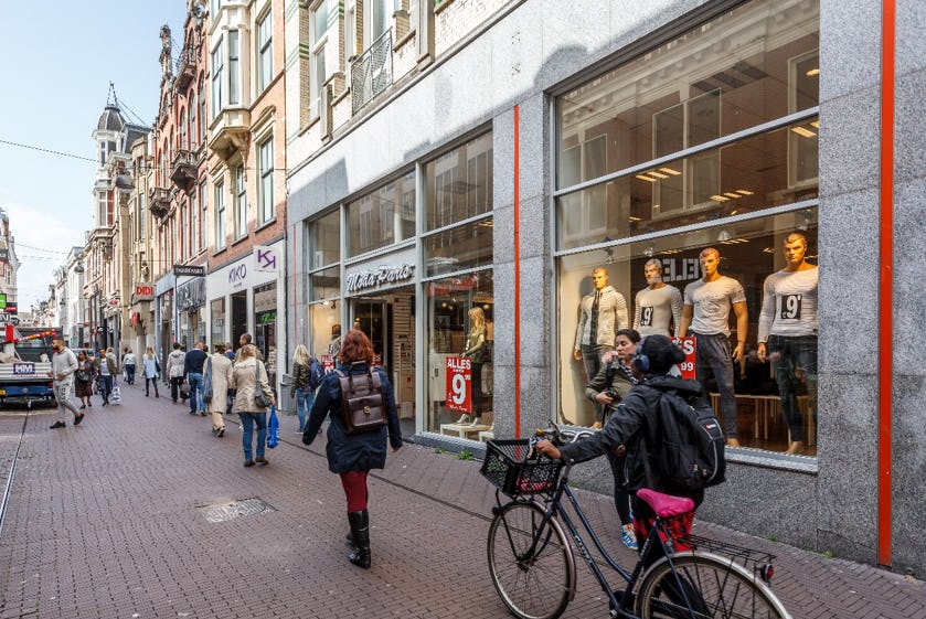 Just Brands huurt Haagse Blokker-winkel