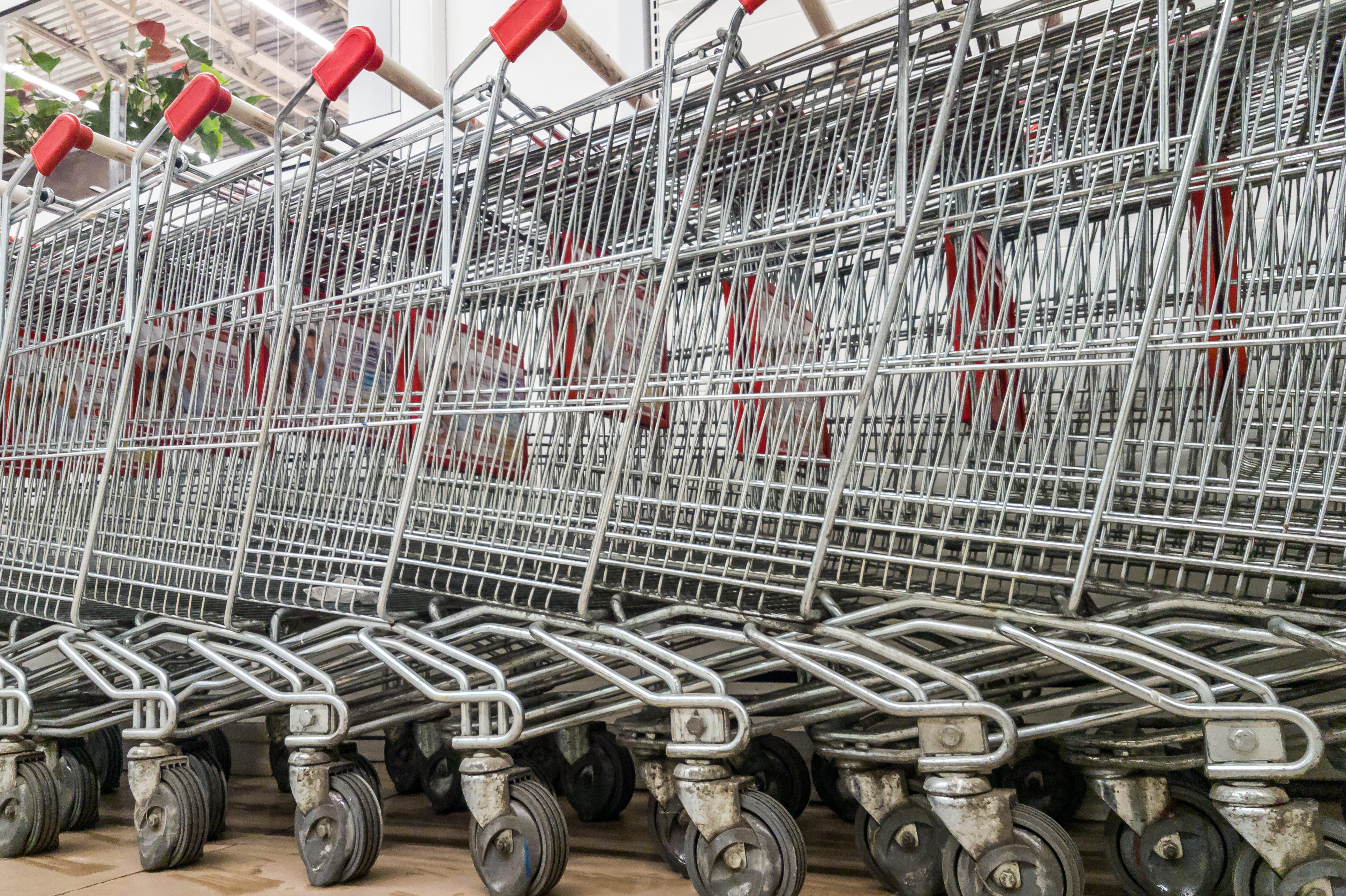 Supermarkten zijn  nog altijd betrekkelijk goedkoop.