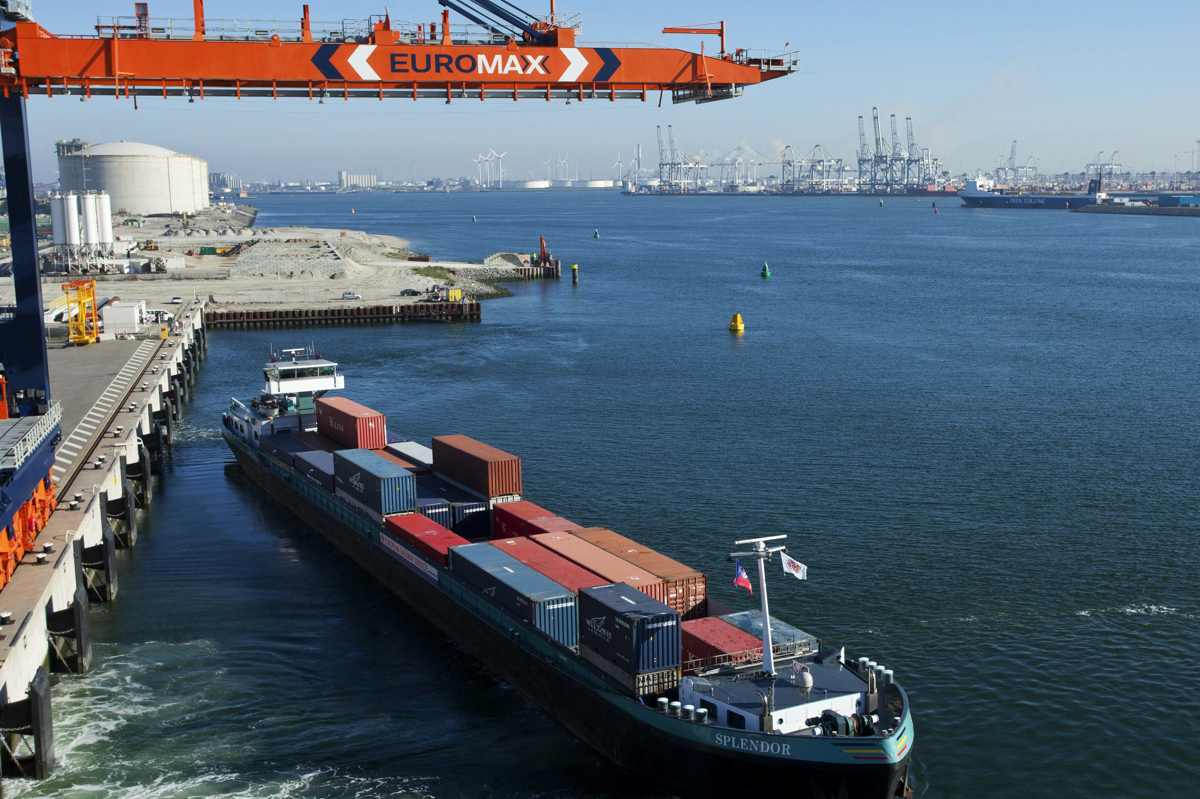 Nieuw record voor overslag haven Rotterdam