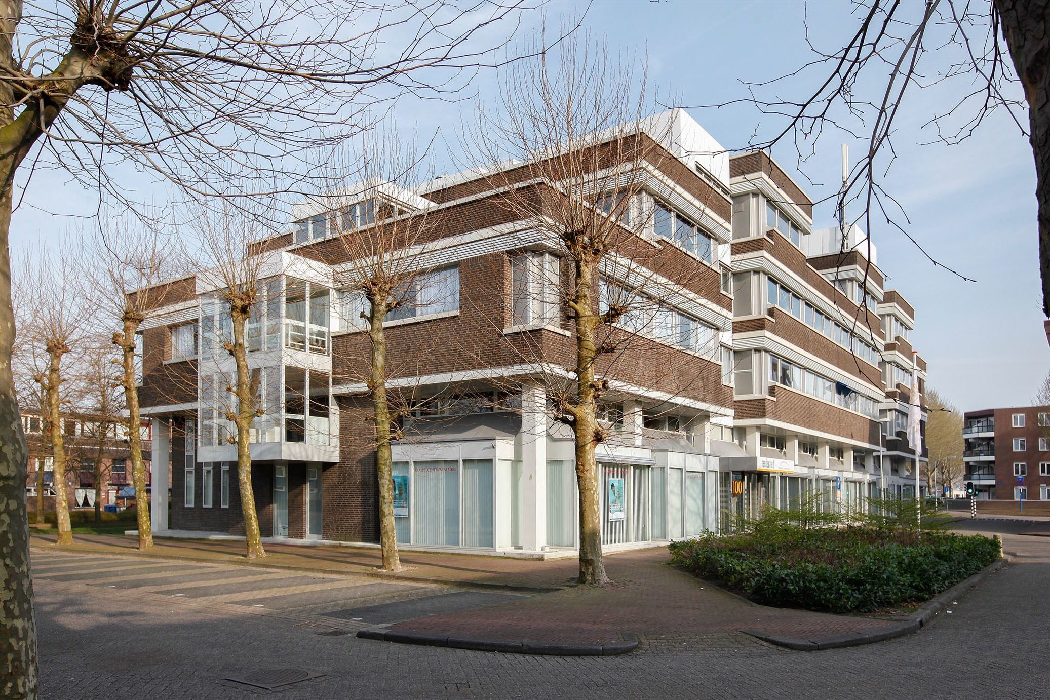 Kerkstraat 98-100 in Almere-Haven