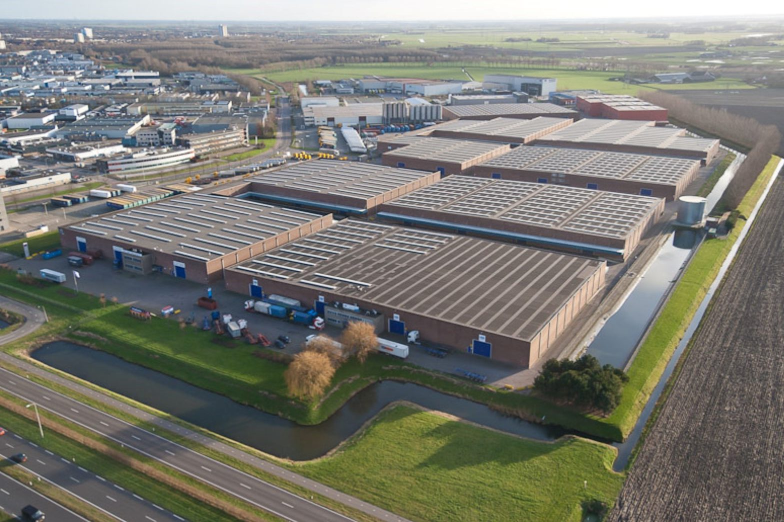 Spijkenisse Distripark Halfweg