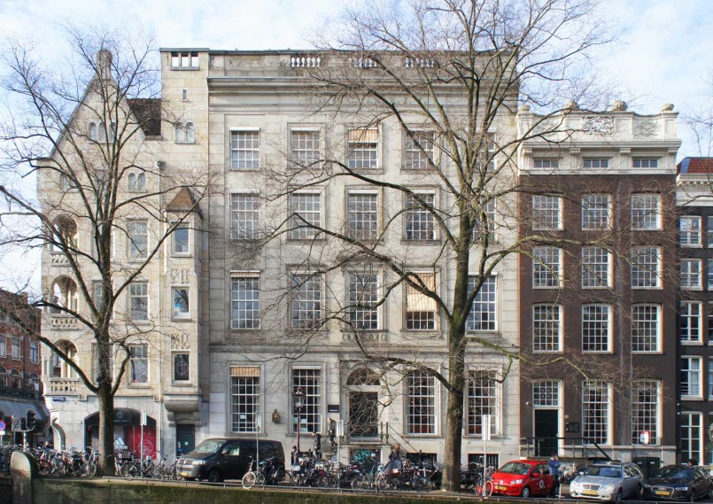 Karl Lagerfeld vestigt hoofdkantoor in grachtenpand