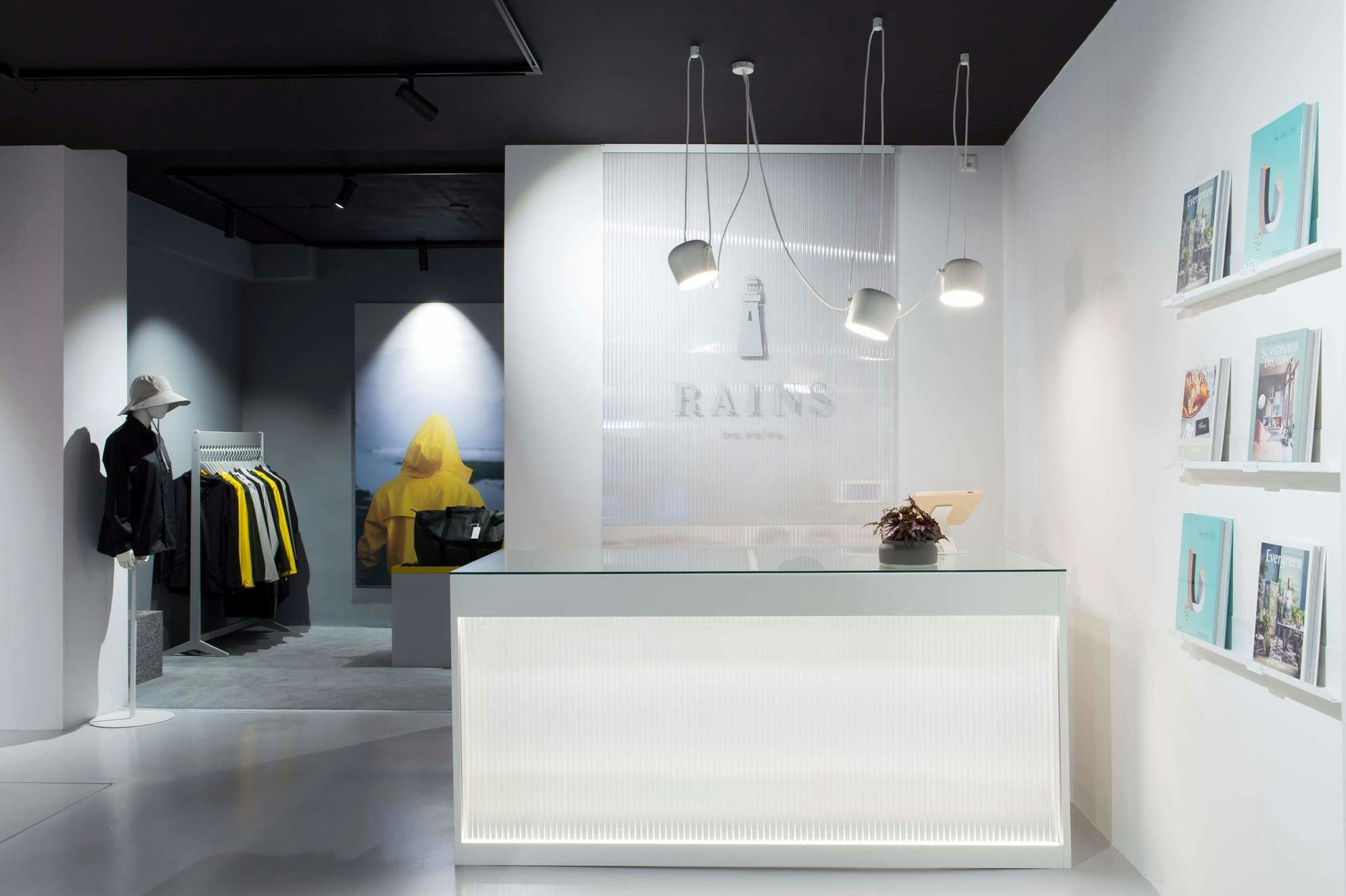 Rains-winkel Haarlemmerstraat 82 in Amsterdam