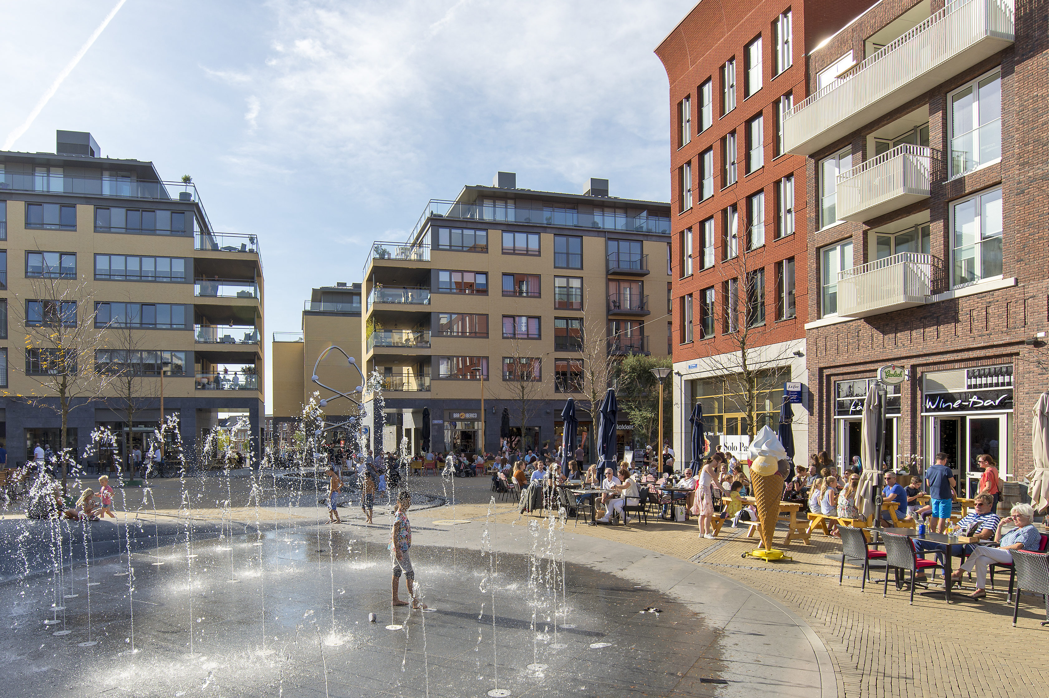 Brusselplein in Leidsche Rijn Centrum in Utrecht