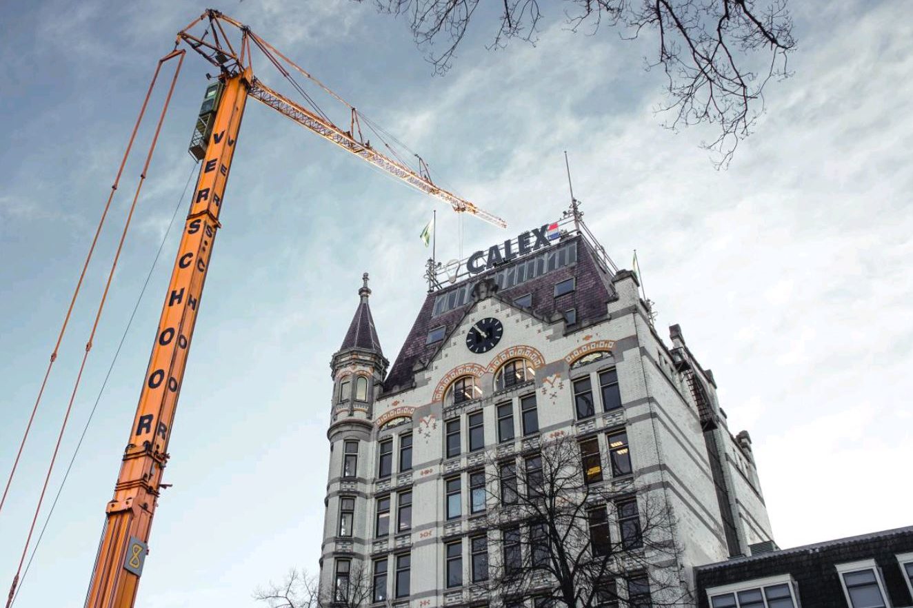 Calex op dak van Witte Huis