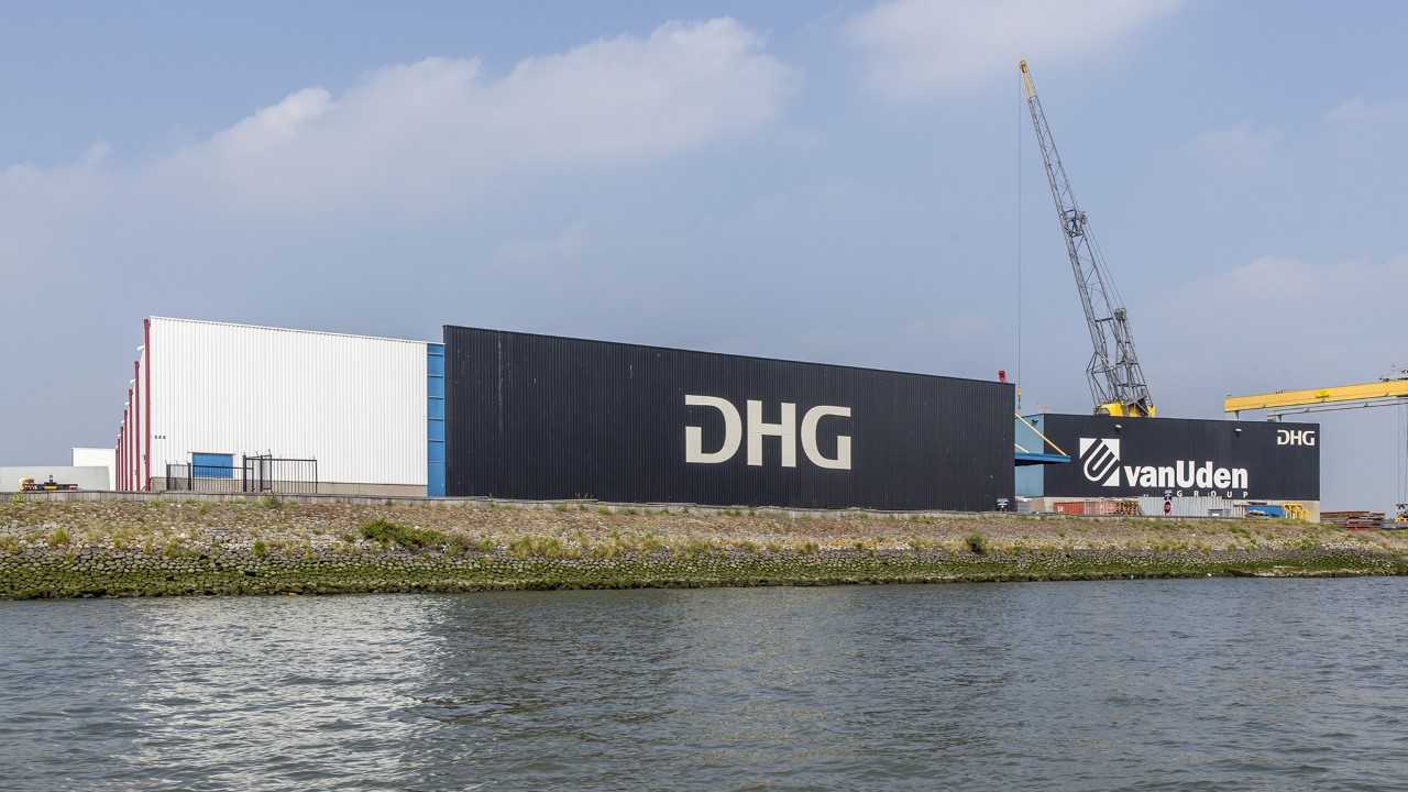 BSR Van Uden Stevedoring huurt 8.292 m2 in Schiedam