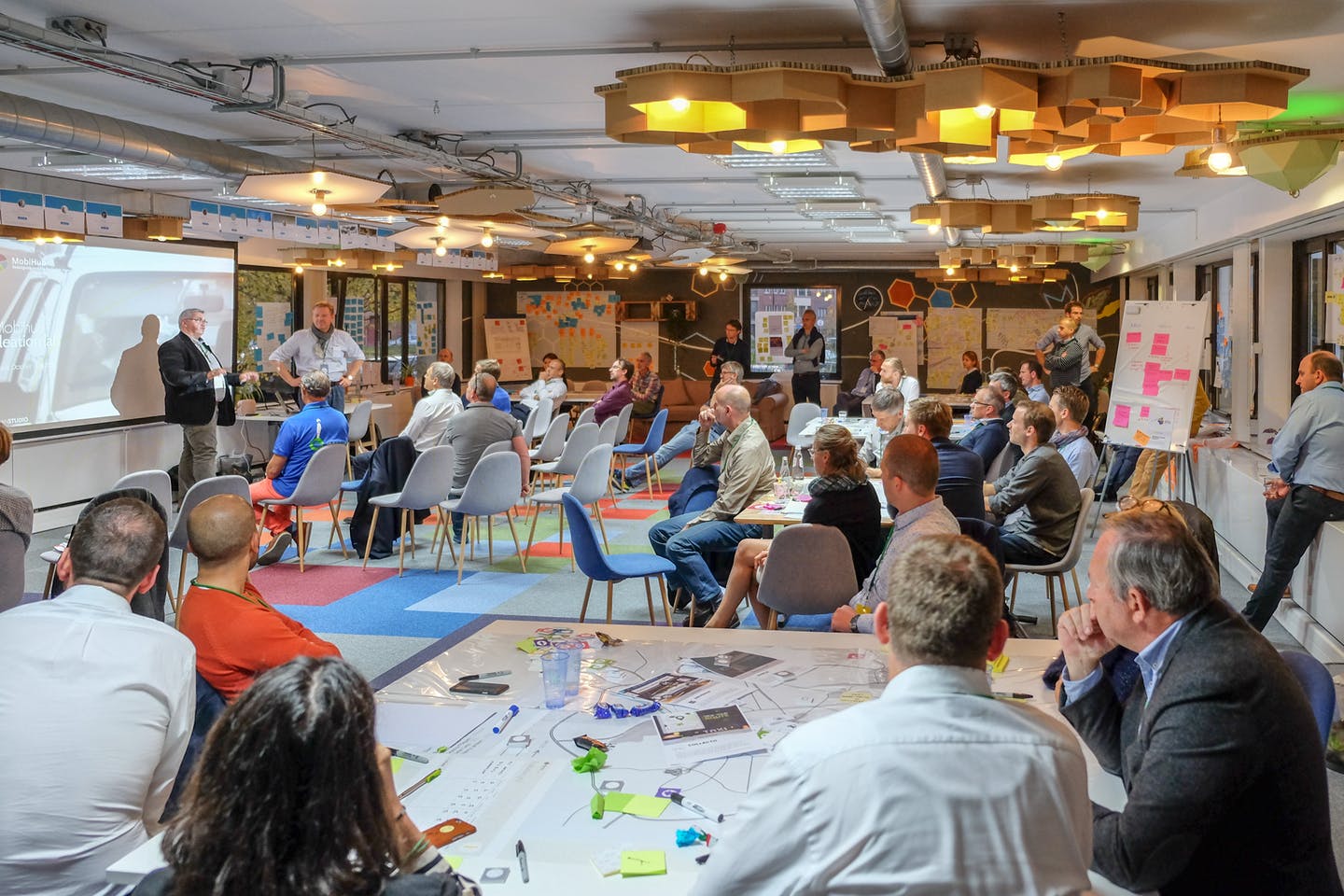 Een zogeheten co-creatieruimte in Brussel, te huur aangeboden op Gaest.com