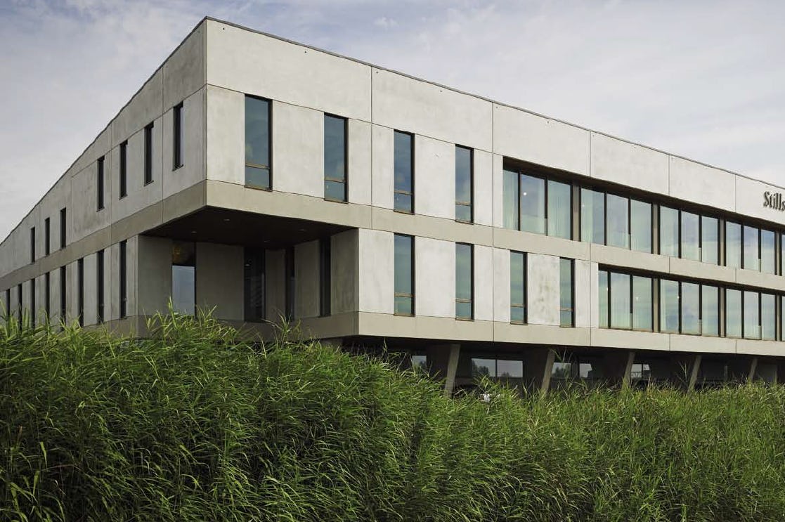 Rudolf Veldhoven Exploitatiemaatschappij verkoopt pand in Alphen