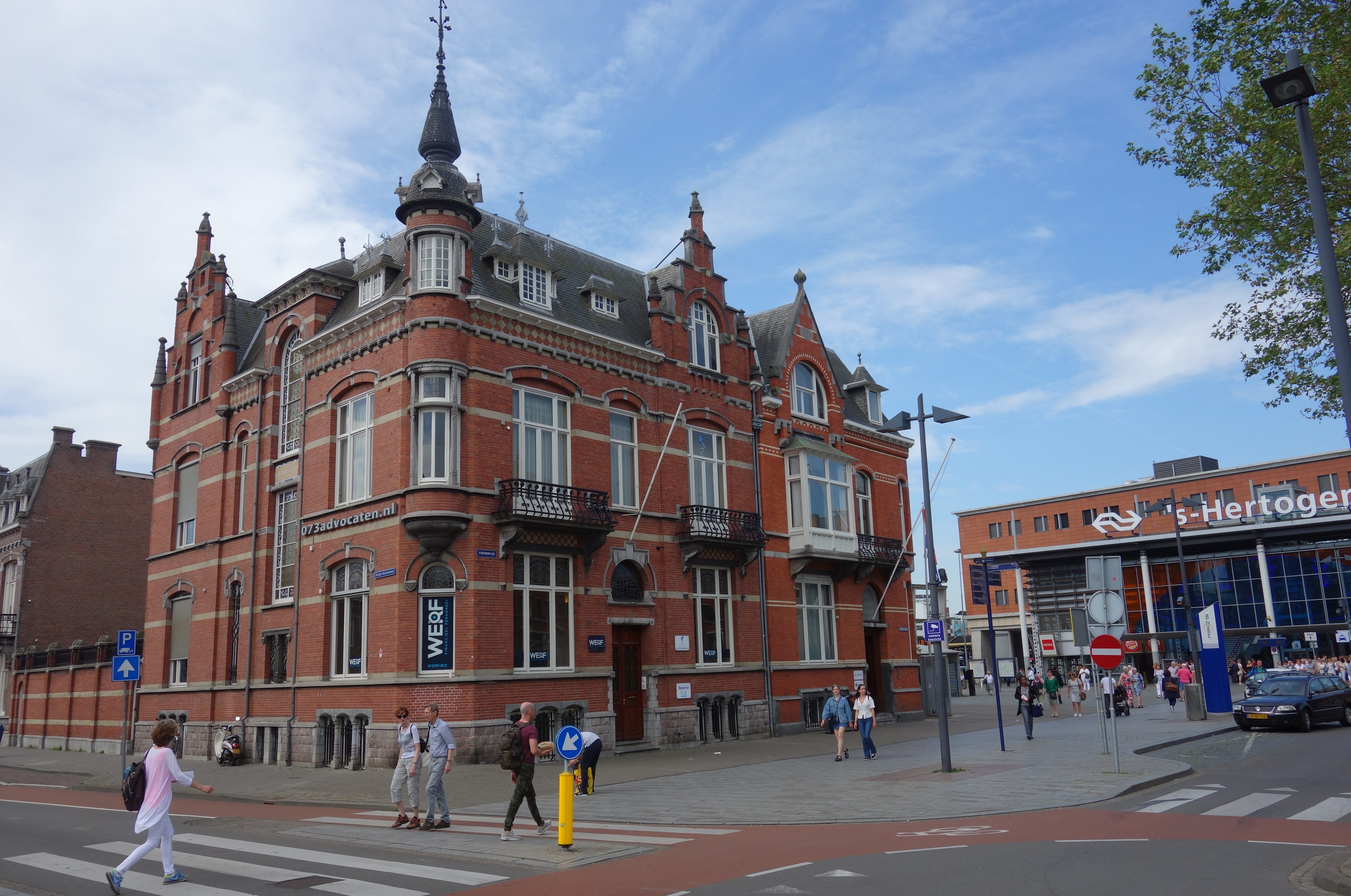 Monumentaal kantoorpand verhuurd in  Den Bosch