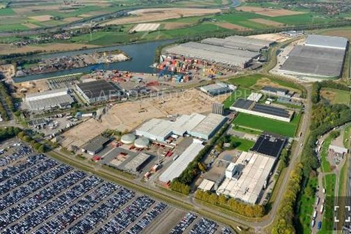 De opbrengst van de emissie is onder andere bestemd voor de aankoop van een terrein van 22 hectare in Born.