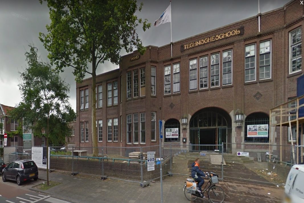 De inmiddels volledig tot woningen omgetoverde LTS in Dordrecht. Foto: Google Maps