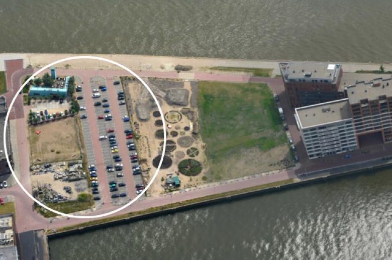 De plek op het Lloydkwartier waar het nieuwe woonblok komt te staan.
Foto: Gemeente Rotterdam