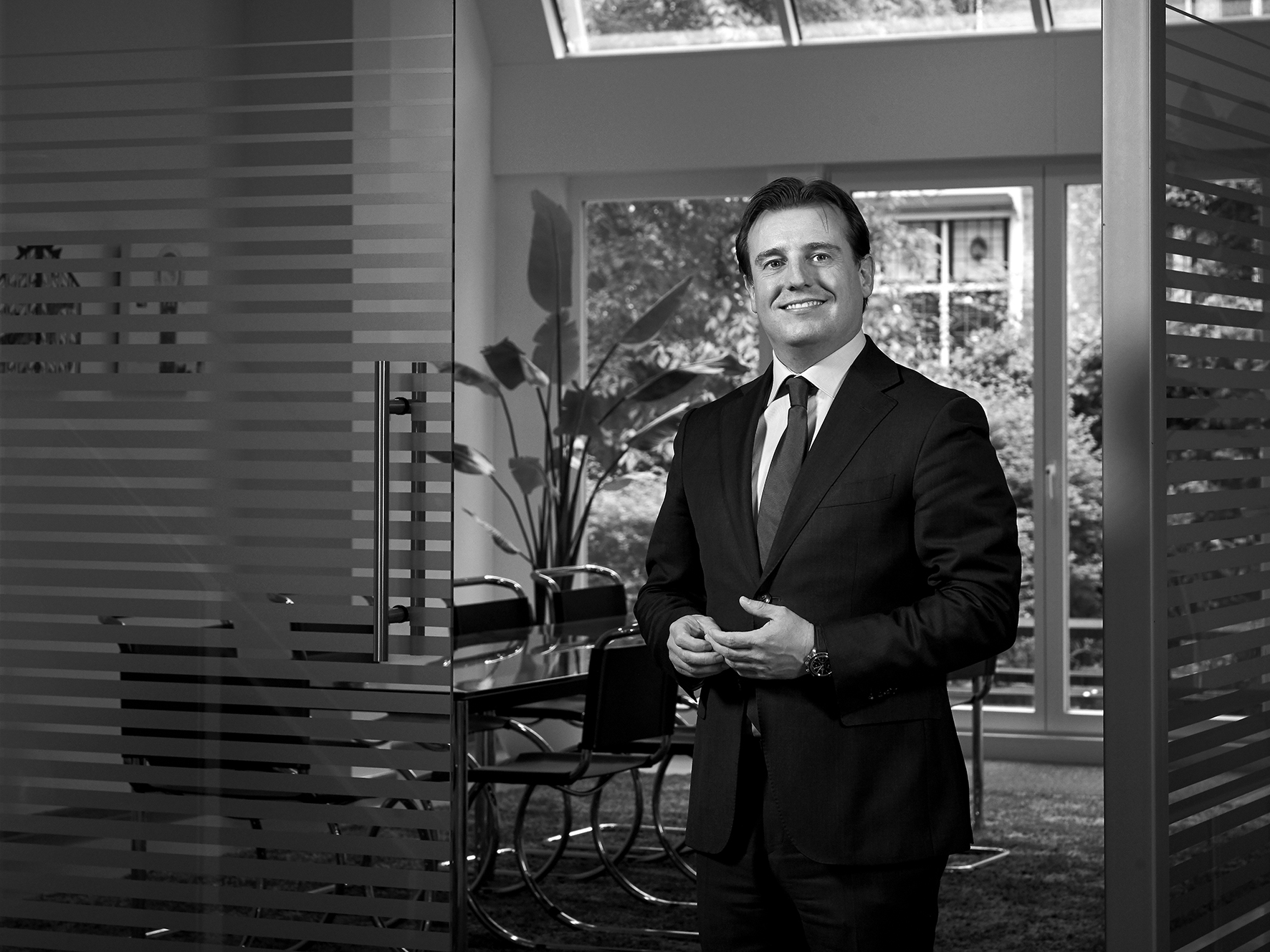 Tom Burwinkel gaat naar Emro