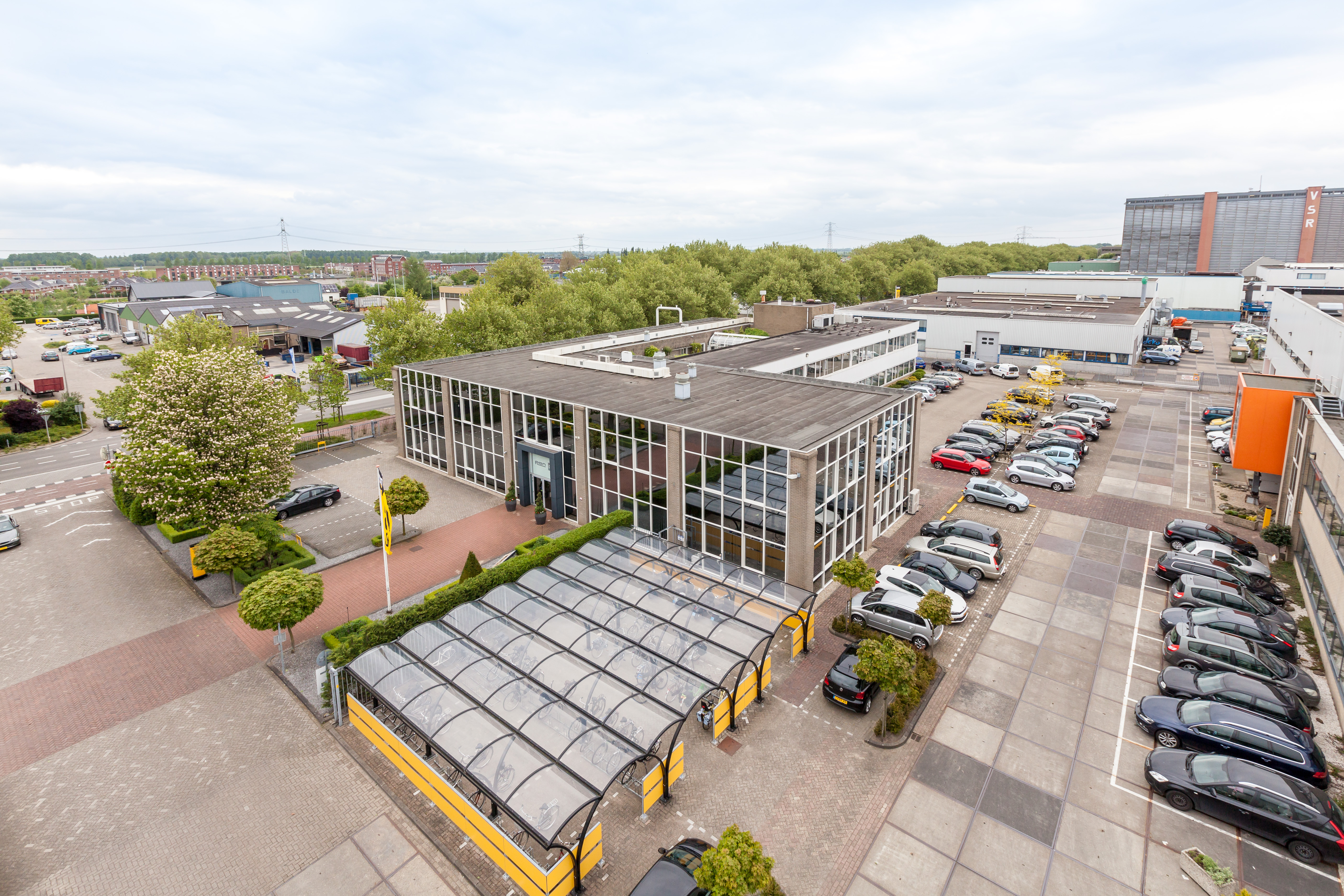 Pon huurt in Papendrecht