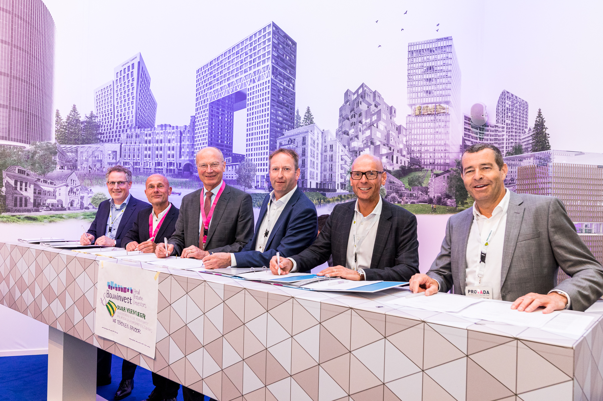 Ondertekening Bouwinvest Dura Vermeer Beeld © JoniIsraeli.com