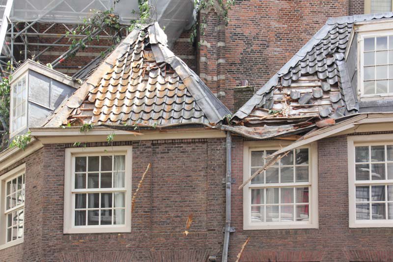 Schade oude kerk Amsterdam