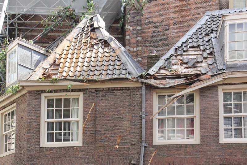 Schade oude kerk Amsterdam