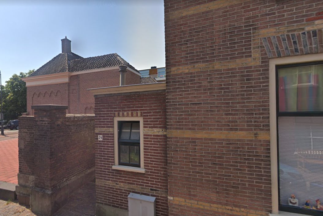 Ingang van het Essenhof aan de Essenstraat in Haarlem. Foto: Google Maps