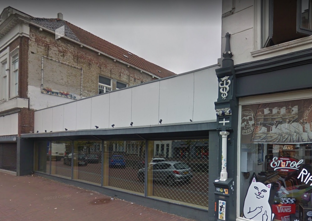 Het voormalige pand van Bever Zwerfsport aan de Voorstreek in Leeuwarden. Foto Google Maps