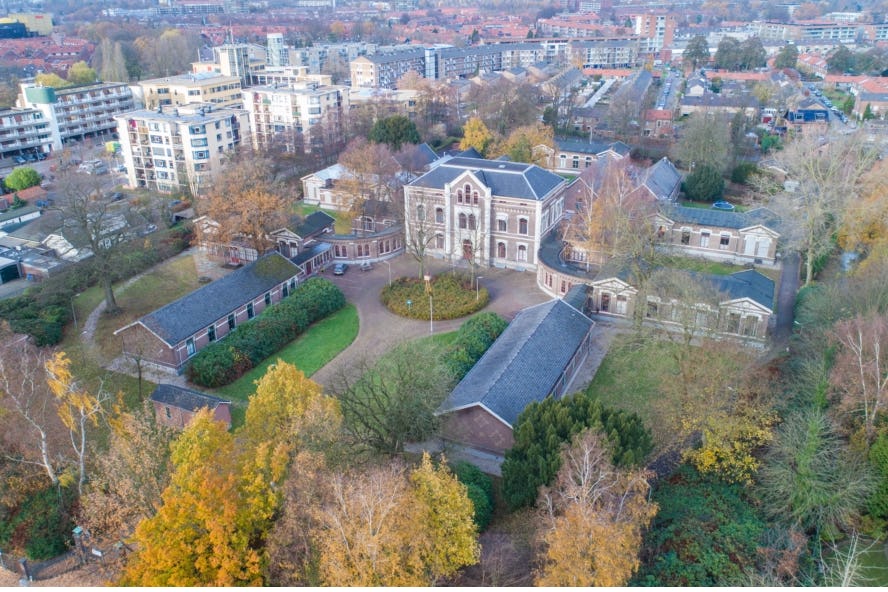 Het voormalige militair hospitaal aan de Hogeweg in Amersfoort