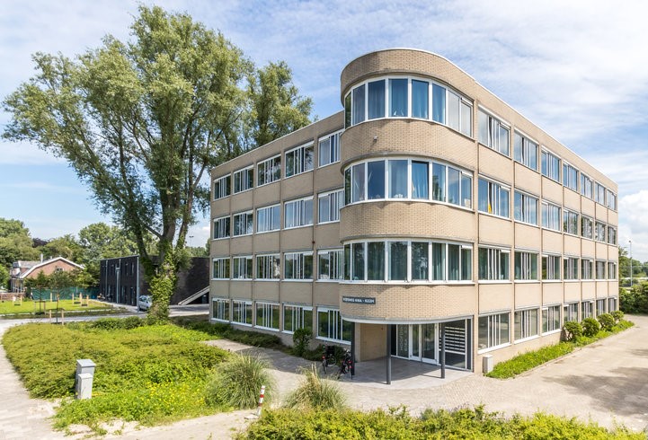 De maatregelen van minister Hugo de Jonge gaan volgens CBRE niet leiden tot meer betaalbare huurwoningen.