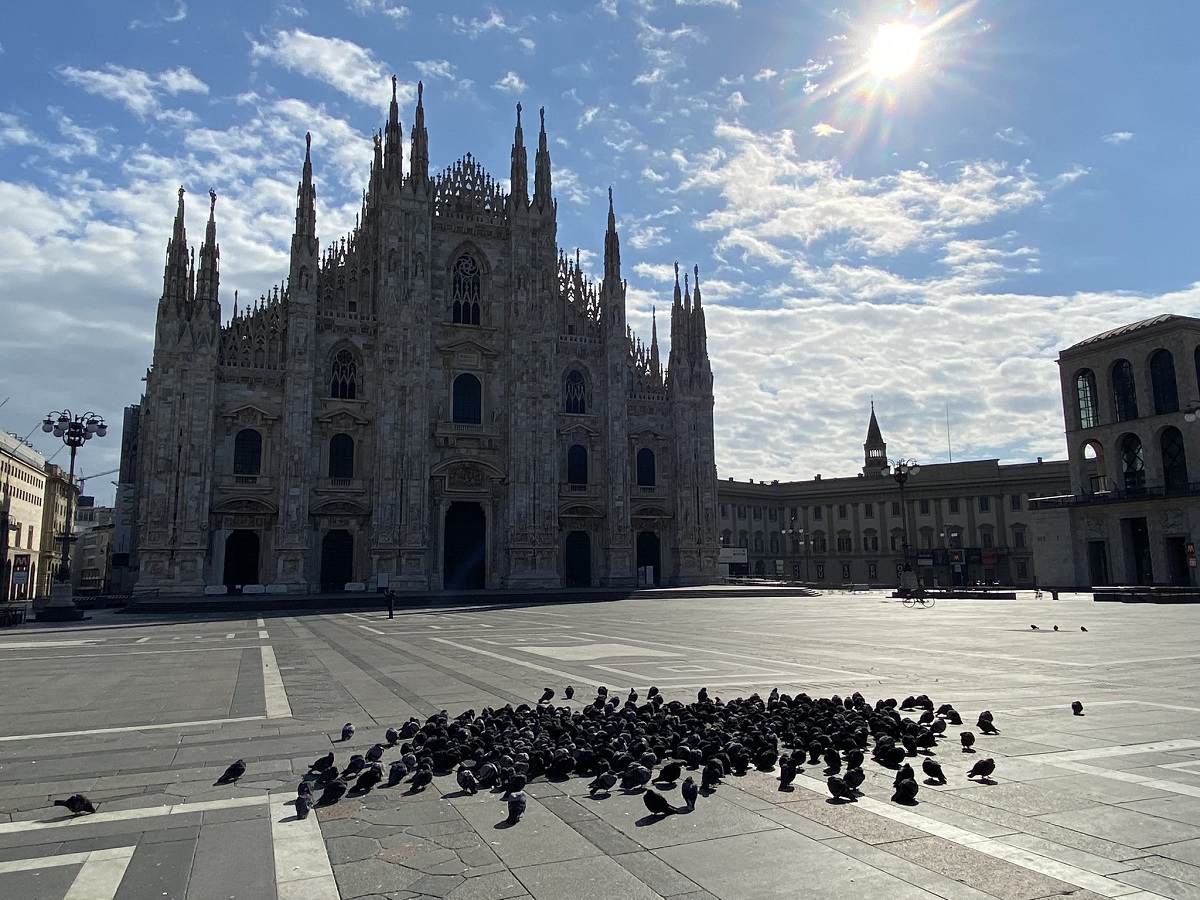 De Dom van Milaan ligt er verlaten bij